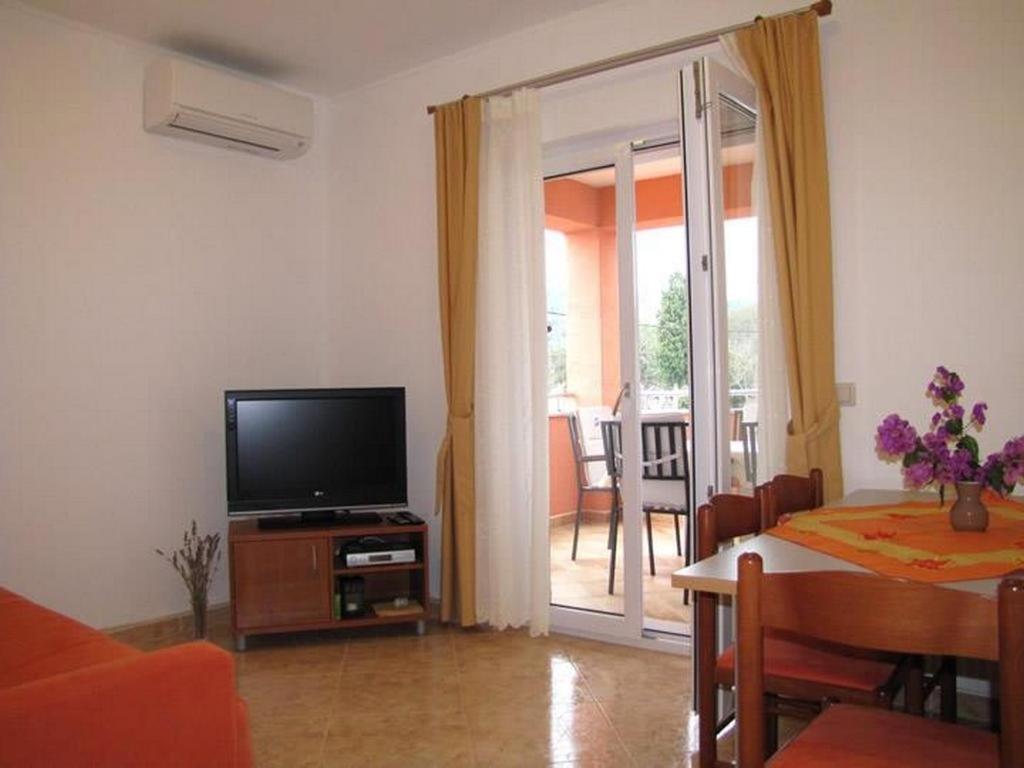 Family Friendly Apartments With A Swimming Pool Nevidjane, Pasman - 18054 Nevidane Luaran gambar