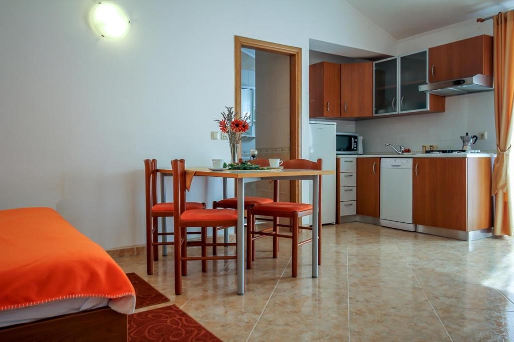 Family Friendly Apartments With A Swimming Pool Nevidjane, Pasman - 18054 Nevidane Luaran gambar